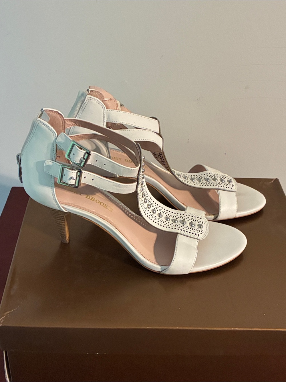 Audrey Brooke White Edgy Studded Open-Toe Heels 8.5